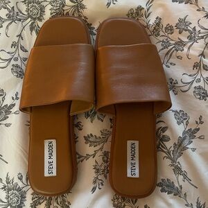 Woman’s Steve Madden cognac Leather Holmes slide sandals